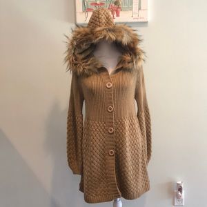 REBELL’s S/M women’s long button down sweater with hood